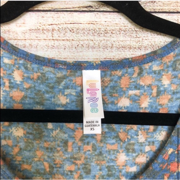 LuLaRoe Perfect T - Picture 4 of 5